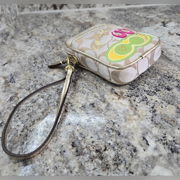 NWOT Coach Wristlet Beige Gold Zippered Front Pocket Embellished Colorful - Picture 10 of 12